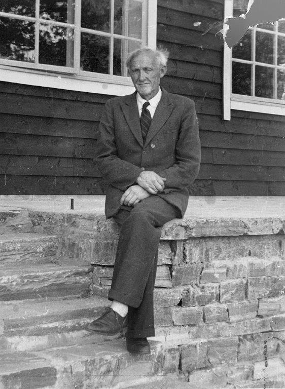 Anders Hjorteset — ein av grunnleggarane av Nesholmen Leirstad